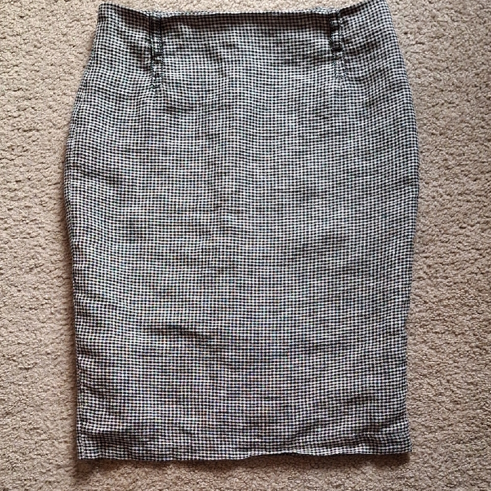 Max Studio Black and White Pencil Skirt